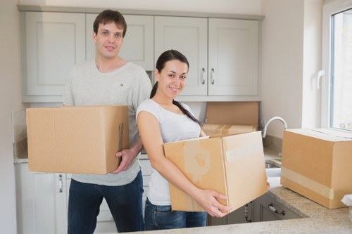 Packing and protecting items for flat removals in Crystalpalace